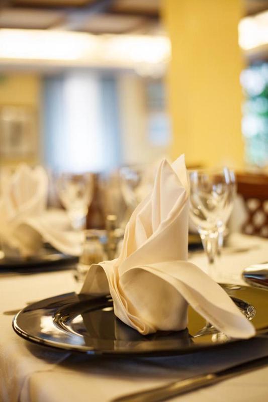 Hotel Mistrello Di Savoia Borgo Val di Taro Eksteriør billede