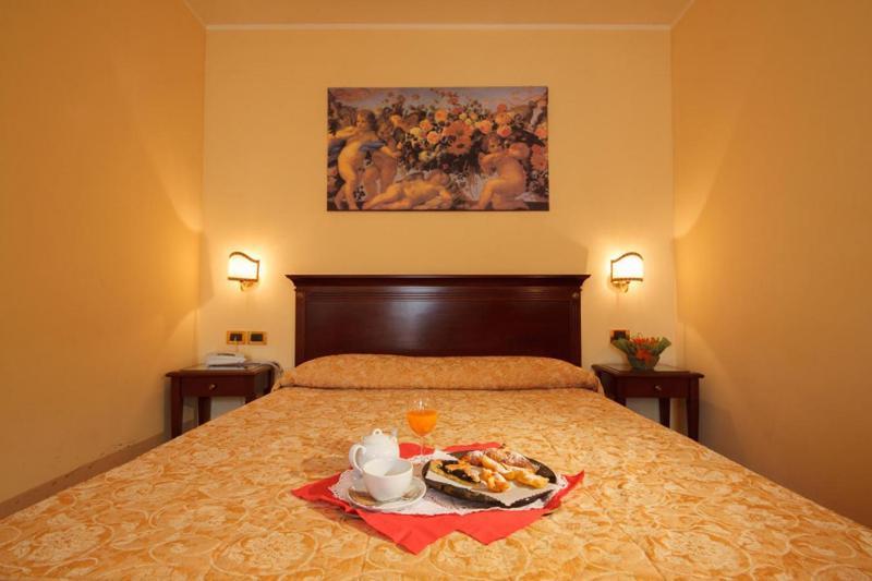 Hotel Mistrello Di Savoia Borgo Val di Taro Eksteriør billede